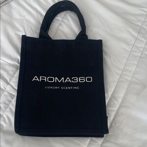 Aroma360 Black Luxury Scenting Tote Bag